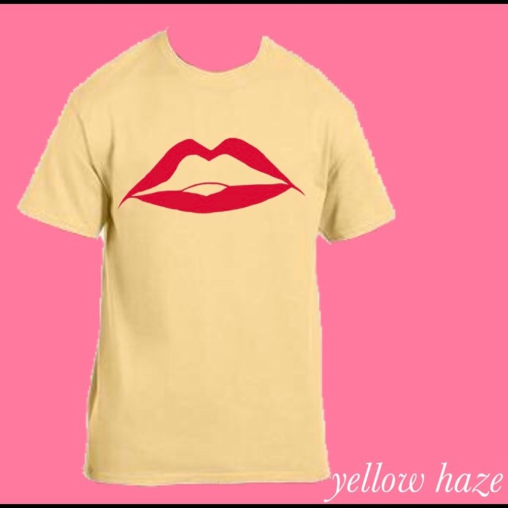Made to sing lips t-shirts